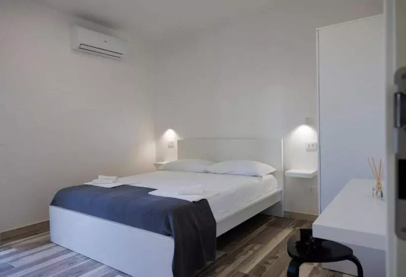 ベッドアンドブレックファースト Essentia Rooms & Relax