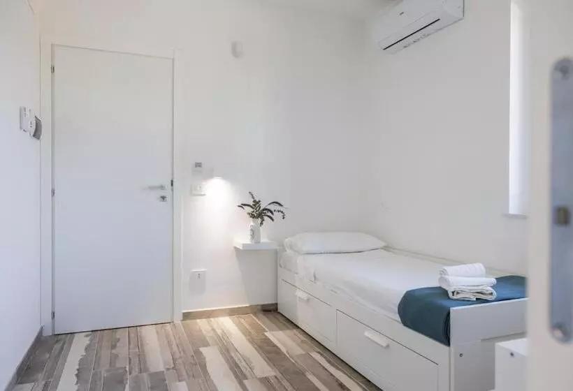 ベッドアンドブレックファースト Essentia Rooms & Relax