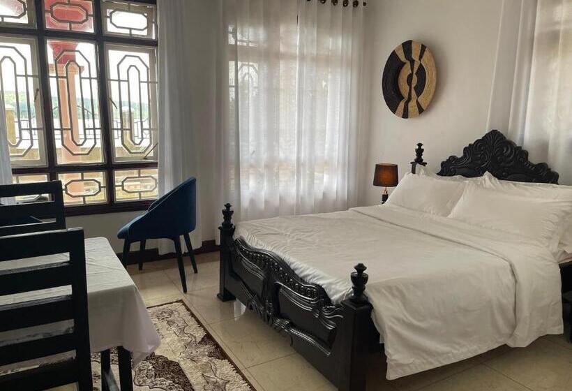 تختخواب و صبحانه The Jewel And The Lake