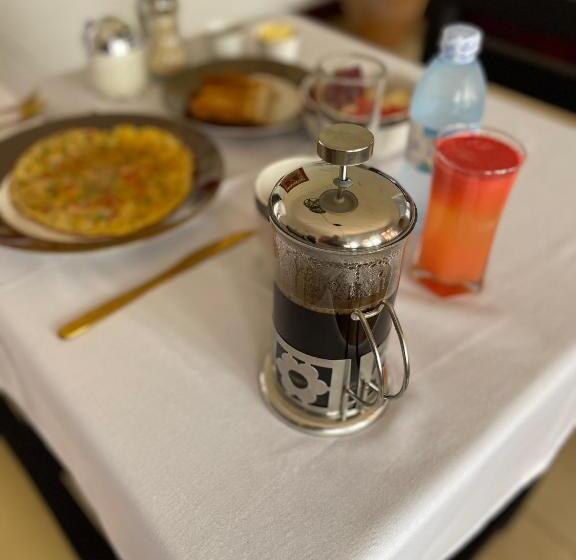 تختخواب و صبحانه The Jewel And The Lake