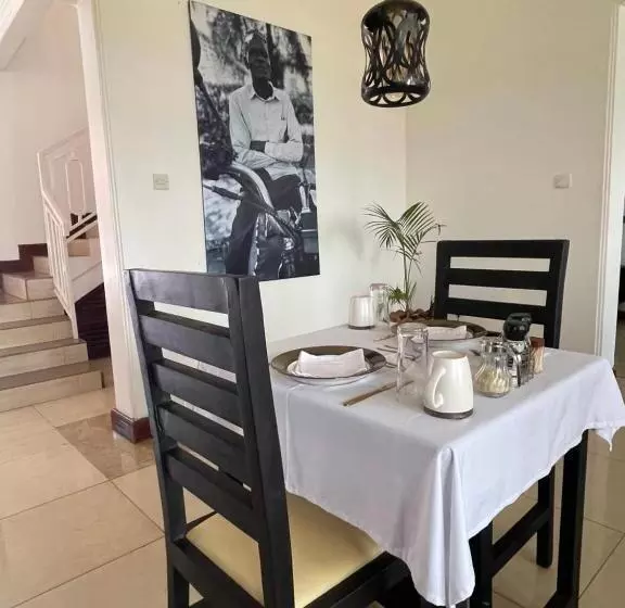 تختخواب و صبحانه The Jewel And The Lake