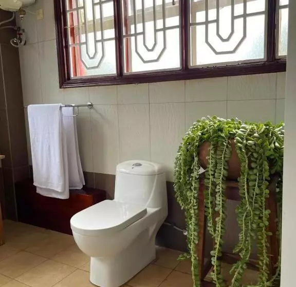 تختخواب و صبحانه The Jewel And The Lake