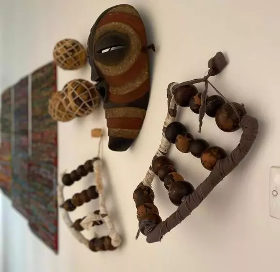 تختخواب و صبحانه The Jewel And The Lake