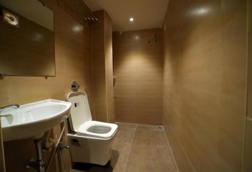 Beestay Hotels Mg Road Vijayawada