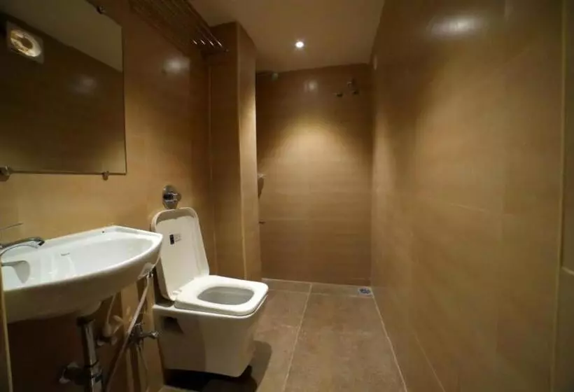 Beestay Hotels Mg Road Vijayawada