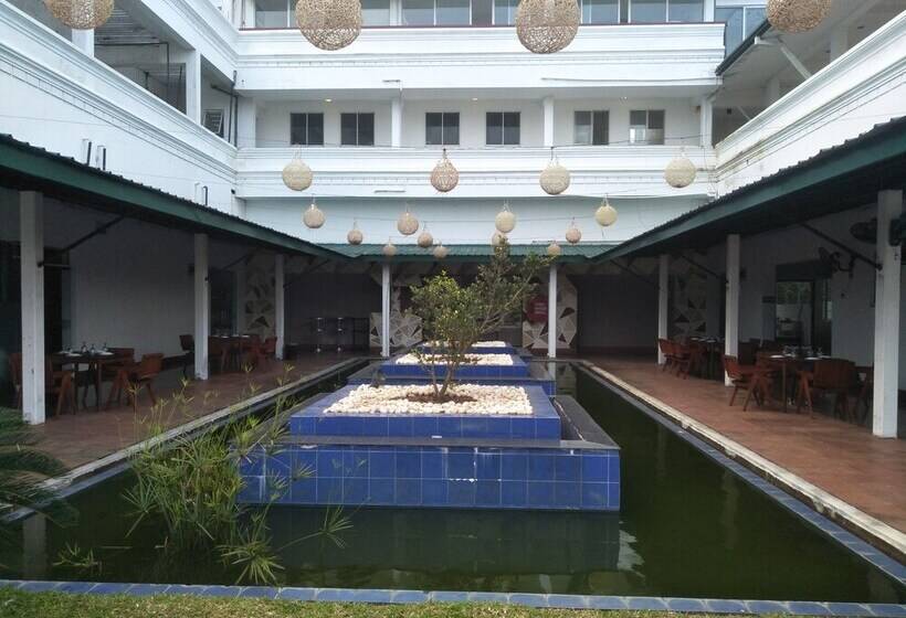 Airport Hotel Dream Paradise