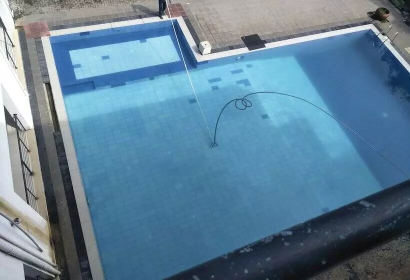 Airport Hotel Dream Paradise