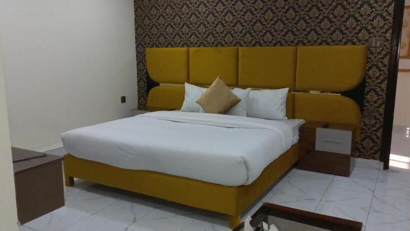 هتل Executive Residency