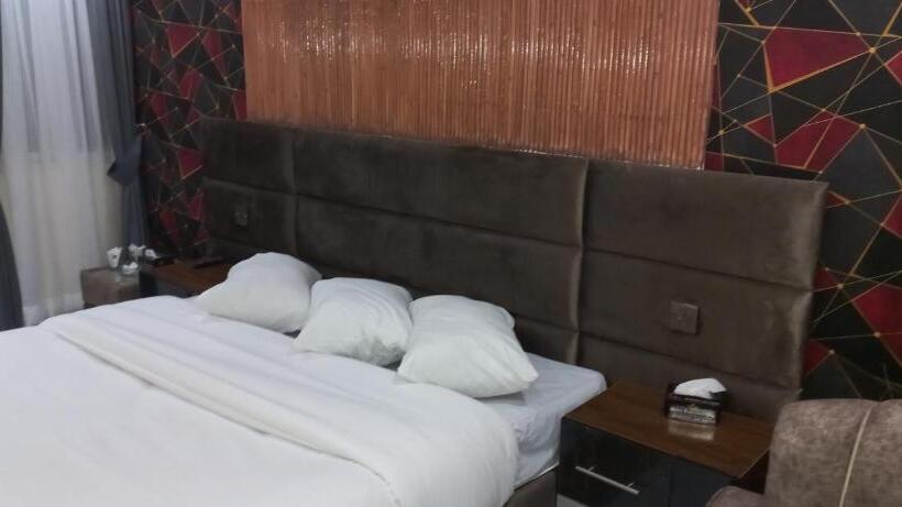 هتل Executive Residency