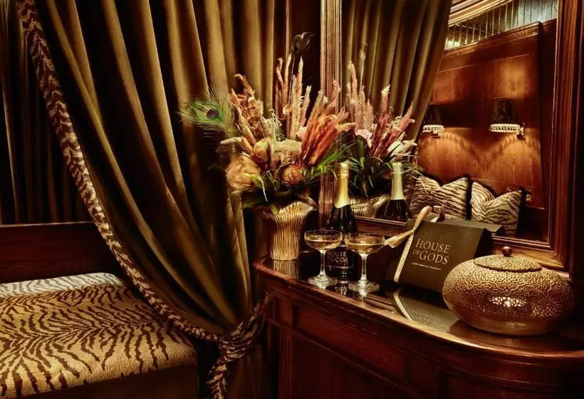 هتل House Of Gods Glasgow