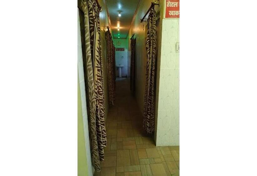 Отель Neel Kamal Madhya Pradesh