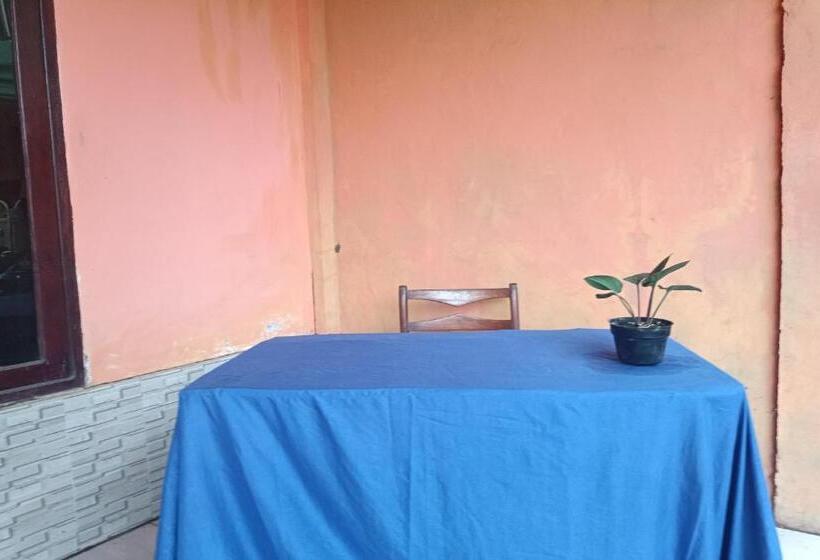 Hotel Oyo 93435 Yuda Family Homestay