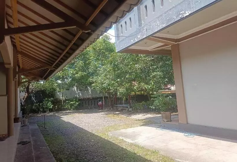 ホテル Oyo 93435 Yuda Family Homestay