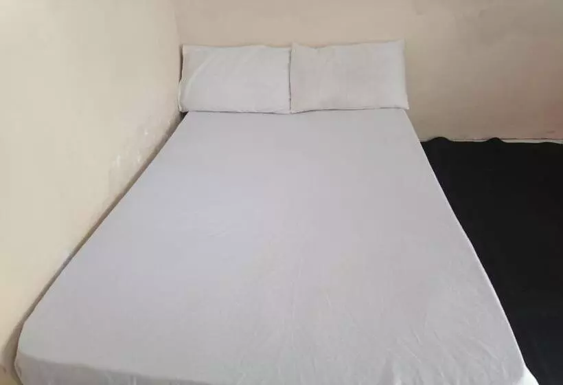 ホテル Oyo 93435 Yuda Family Homestay