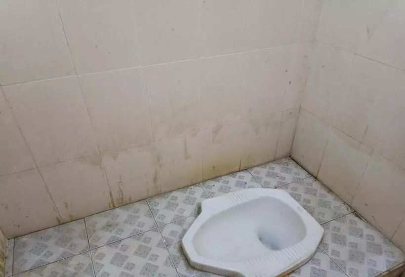 ホテル Oyo 93435 Yuda Family Homestay