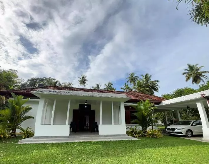 هتل Terance Bungalow