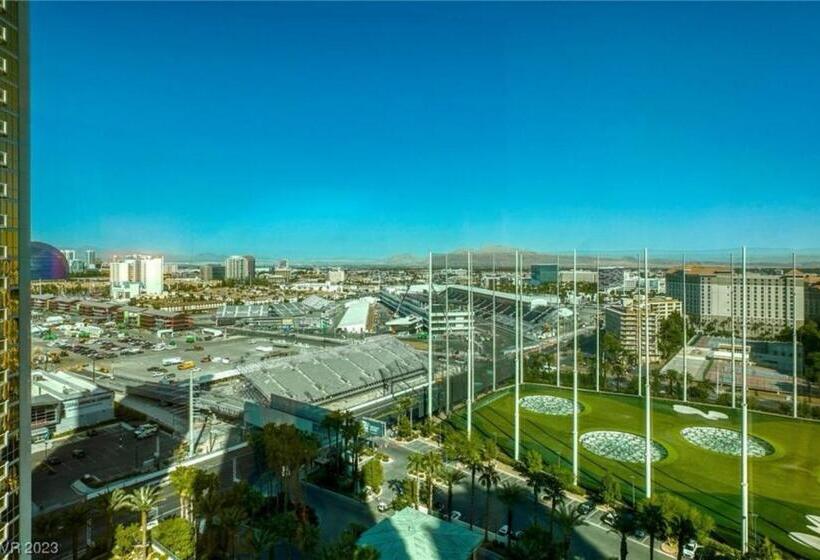 Panorama Vista Suite 1br 2ba, Full Kitchen, Strip View, Balcony, Corner Unit