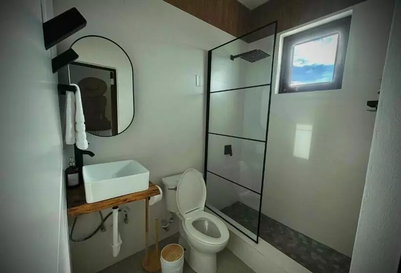 پانسیون 1 Corcega Beachfront Suites