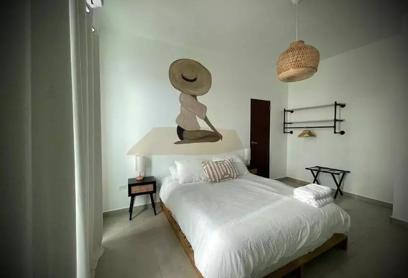 پانسیون 1 Corcega Beachfront Suites