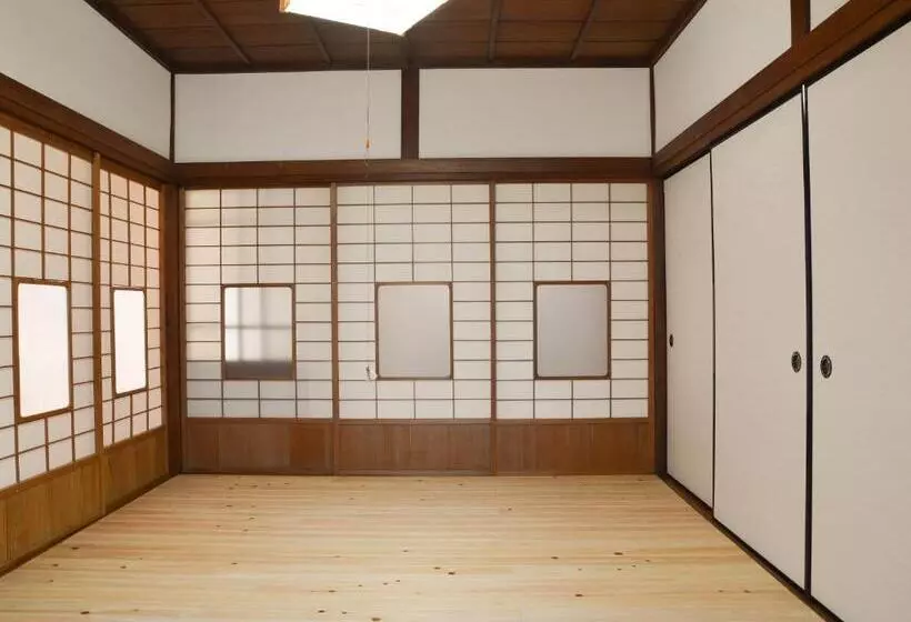 ペンション Guesthouse & Sauna 杜（mori）