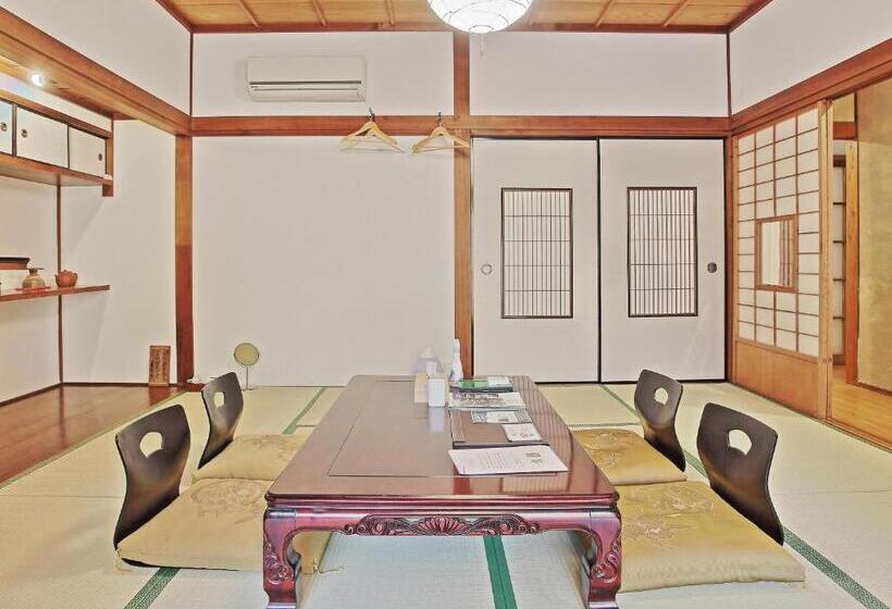 Pensão Guesthouse & Sauna 杜(mori)