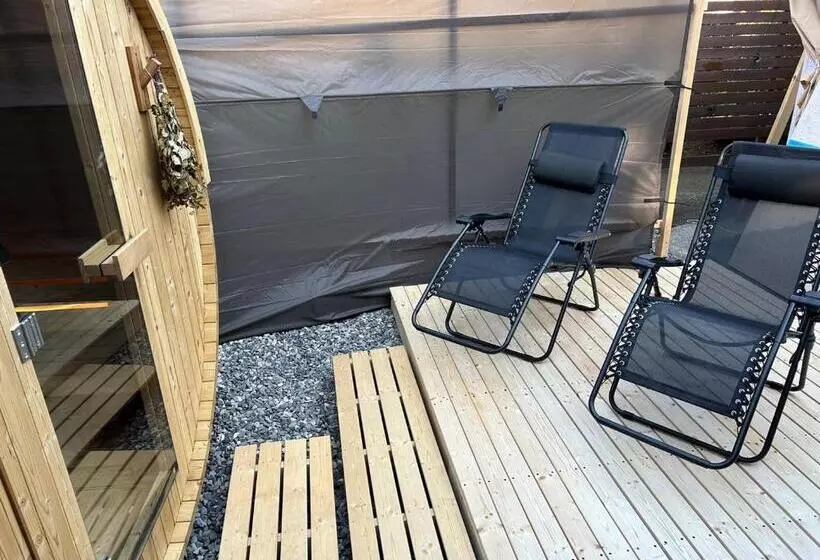 ペンション Guesthouse & Sauna 杜（mori）