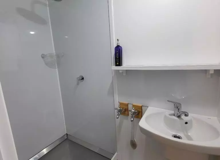 Majatalo Huriana Place