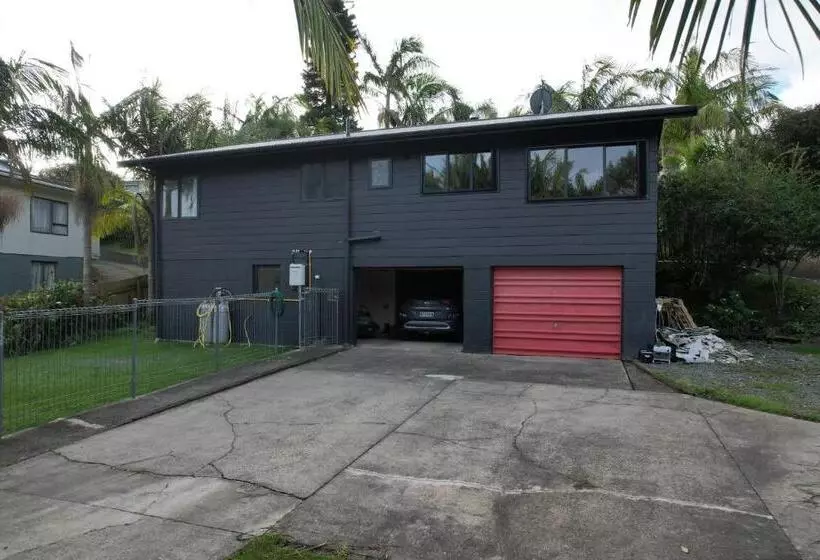 Majatalo Huriana Place