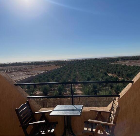 پانسیون Palms Garden