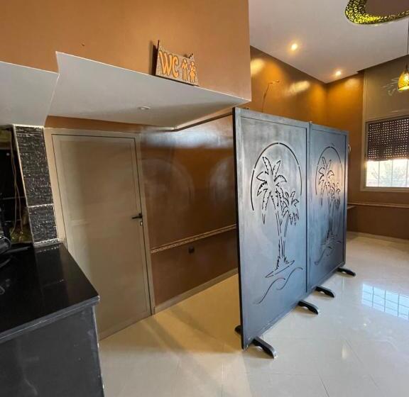 پانسیون Palms Garden