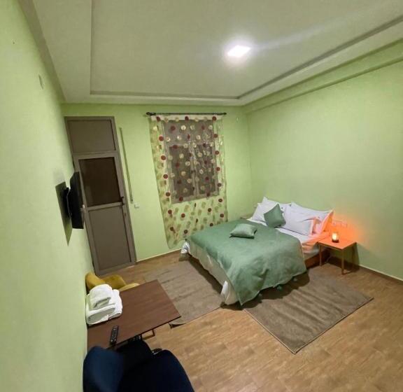 پانسیون Palms Garden