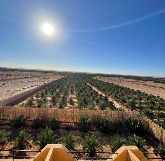 پانسیون Palms Garden
