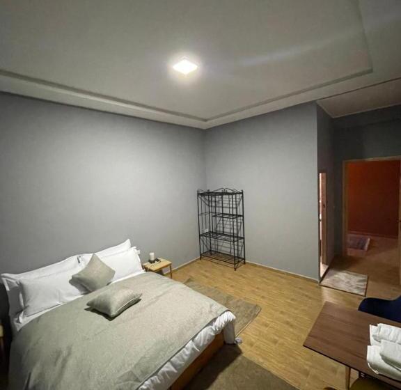 پانسیون Palms Garden