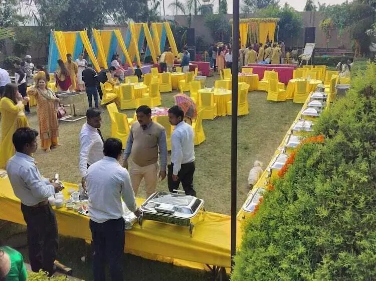 Shivhari Hotel & Resort