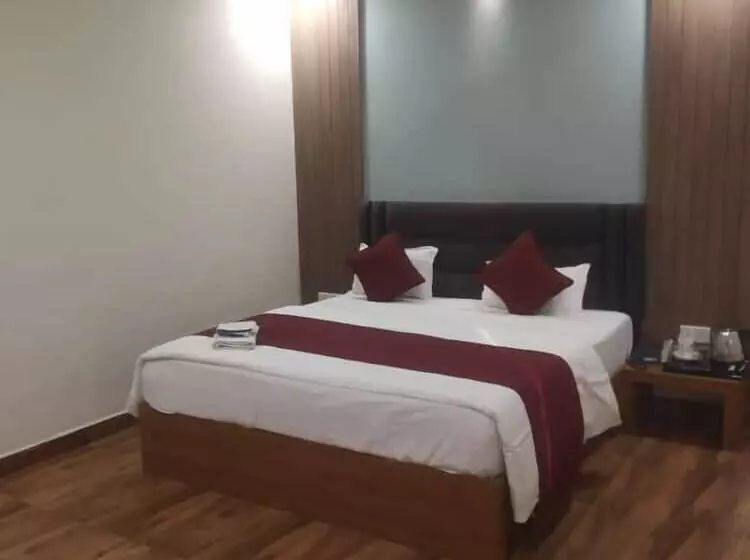 Shivhari Hotel & Resort