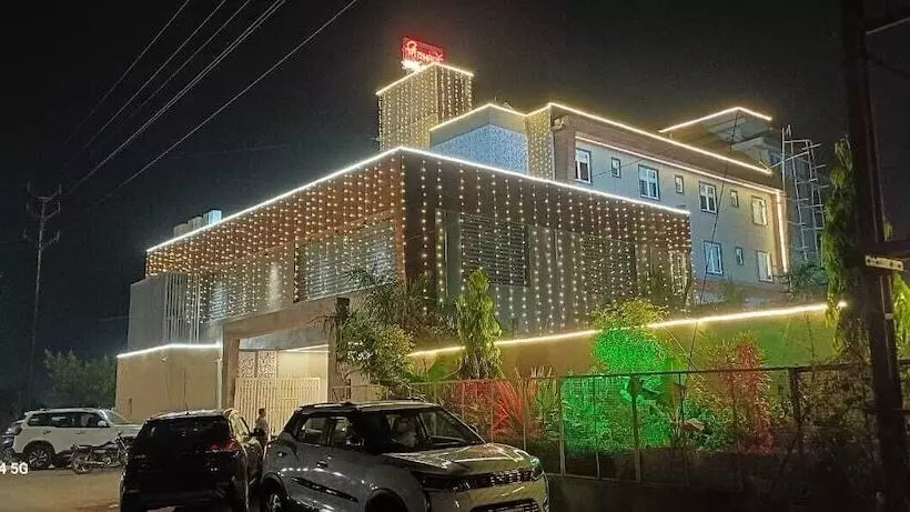 Shivhari Hotel & Resort
