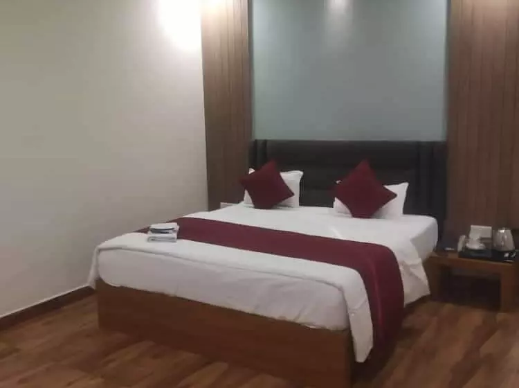 Shivhari Hotel & Resort