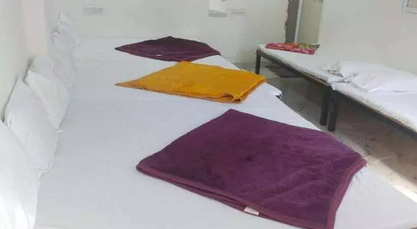Winter Hotel At Ujjain