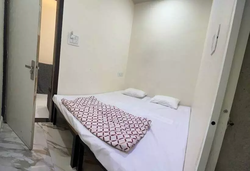 Winter Hotel At Ujjain
