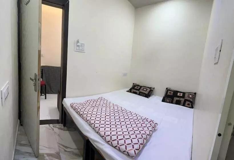 Winter Hotel At Ujjain