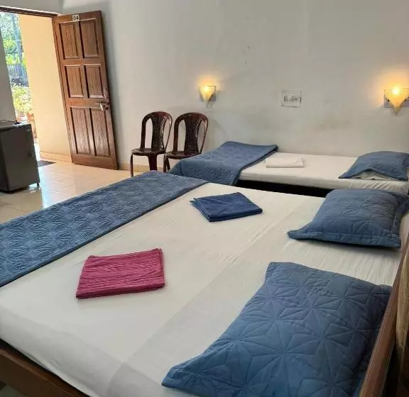 Auberge Villa Sol Beach Resort