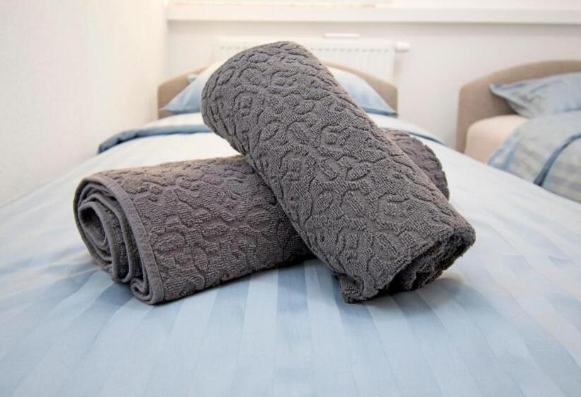 تختخواب و صبحانه Apartmani Sebastijan