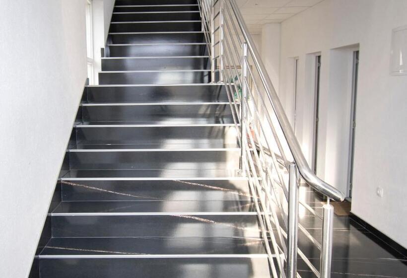 تختخواب و صبحانه Apartmani Sebastijan