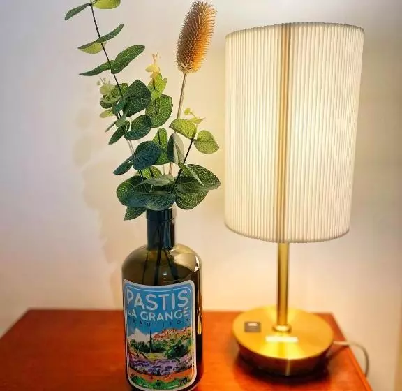 Aamiaismajoitus (B&B) Chambre Pastis