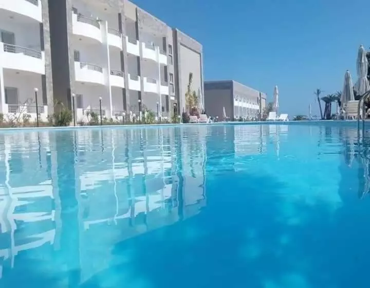Cecelia Resort Private C6