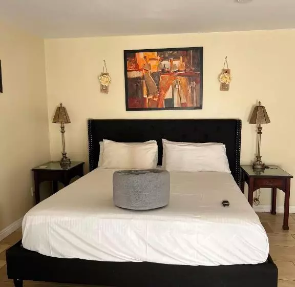 هتل Exotic Dreams Resort Adults Only