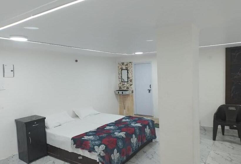 هتل Bnb Kashi Darsan