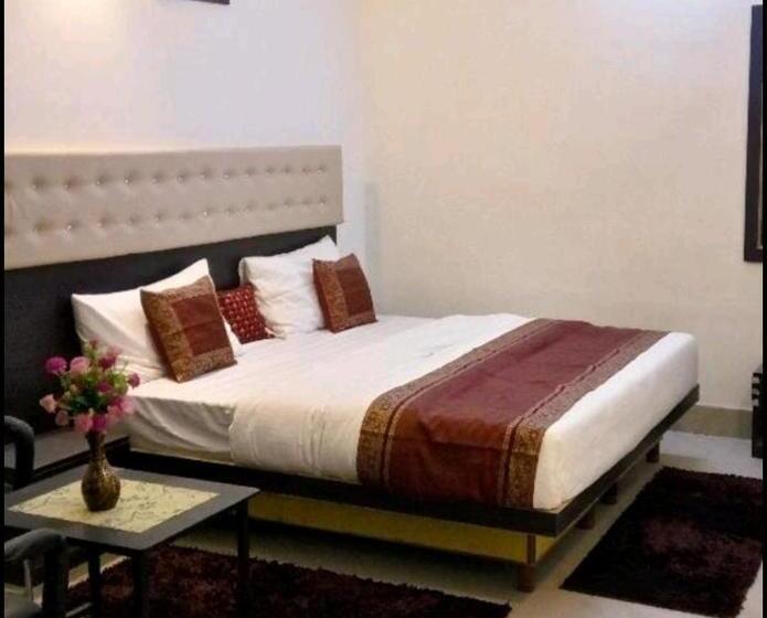 هتل Bnb Kashi Darsan