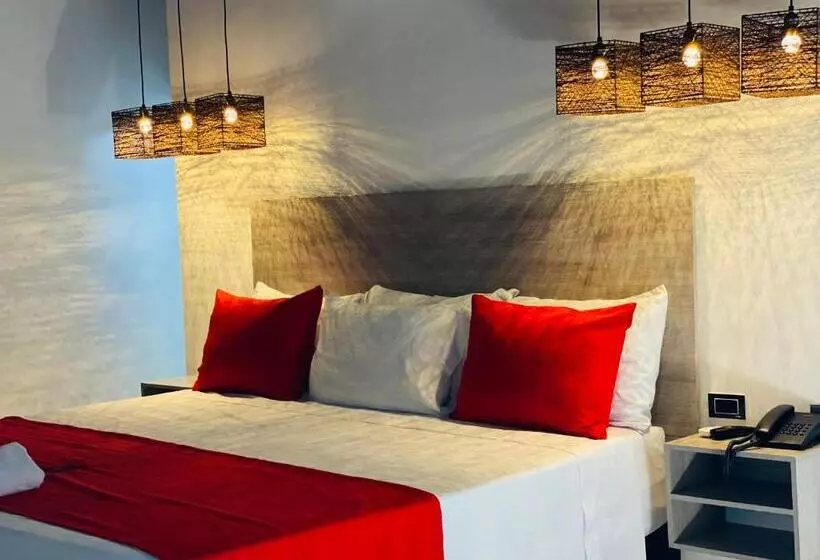ホテル Calle Real Inn