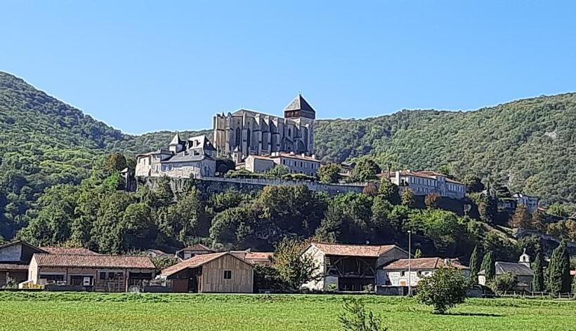 Отель Hôtel Candide